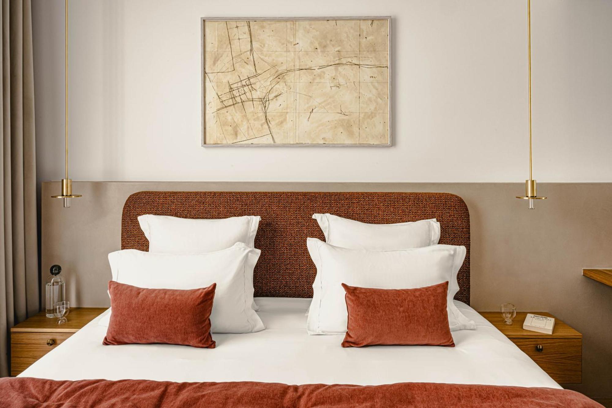 1.75 La Source Hotel