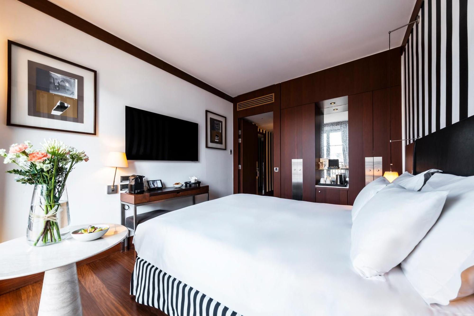Grand Champs-elysees 5* Paris