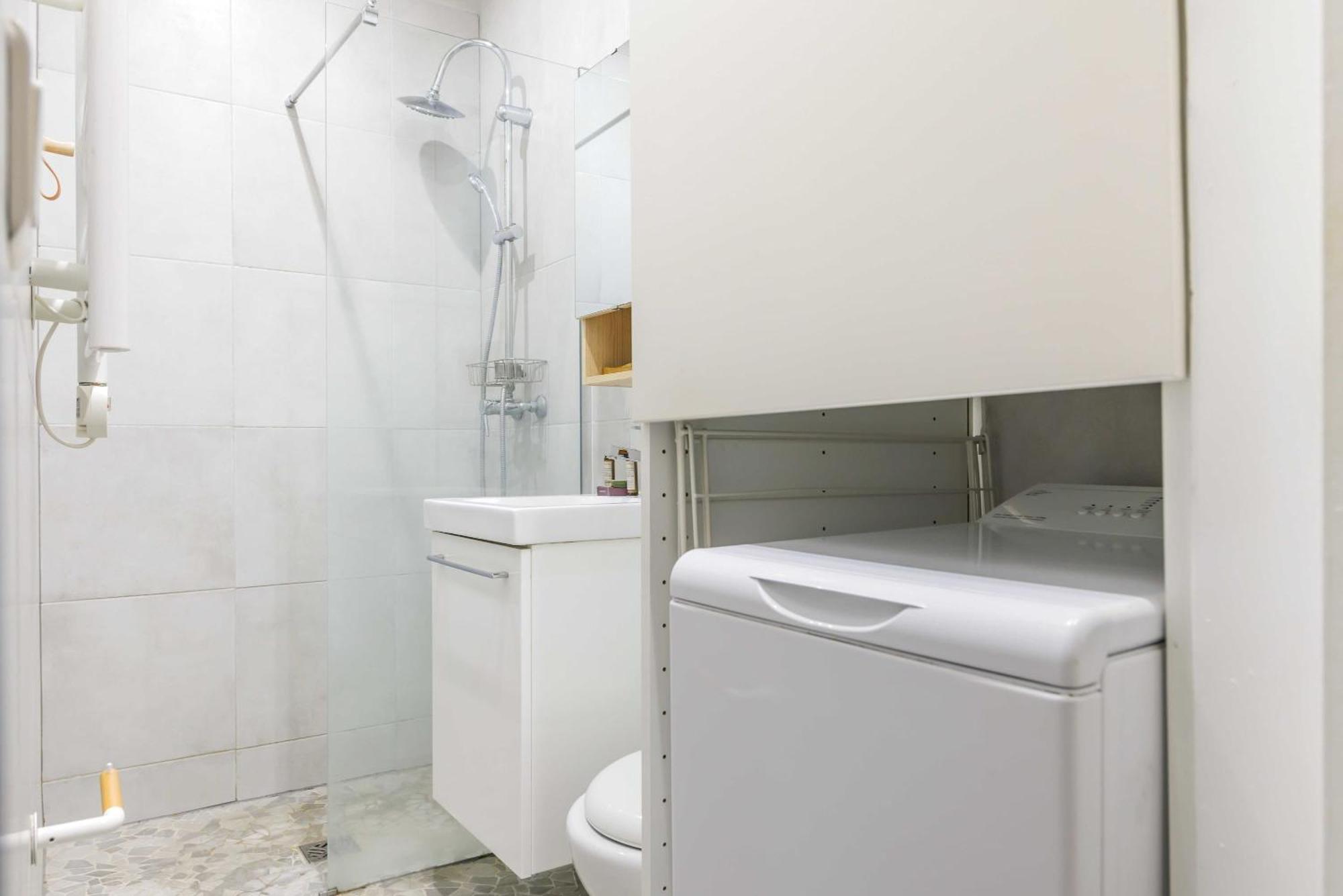 Apartment 5e - - Haystia