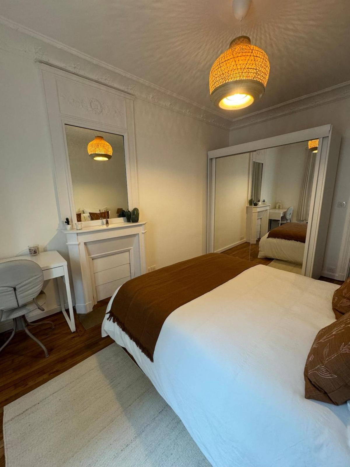 Magnifique 2 Pieces Renove A Neuf, 15, Idealement Situe Paris