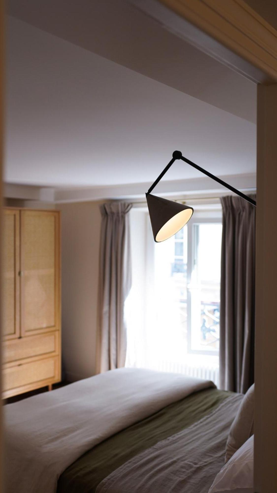 Vendome Parisian Elegance With A Patio Apartment *