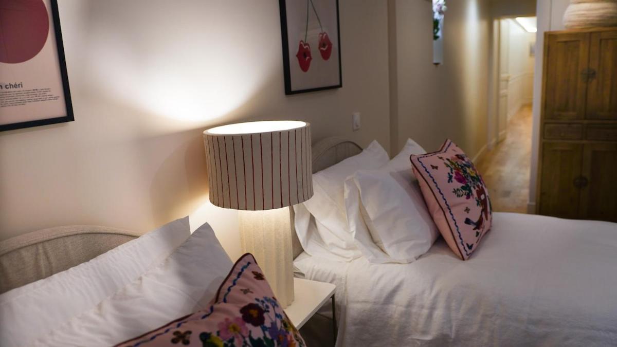 Vendome Parisian Elegance With A Patio Apartment *