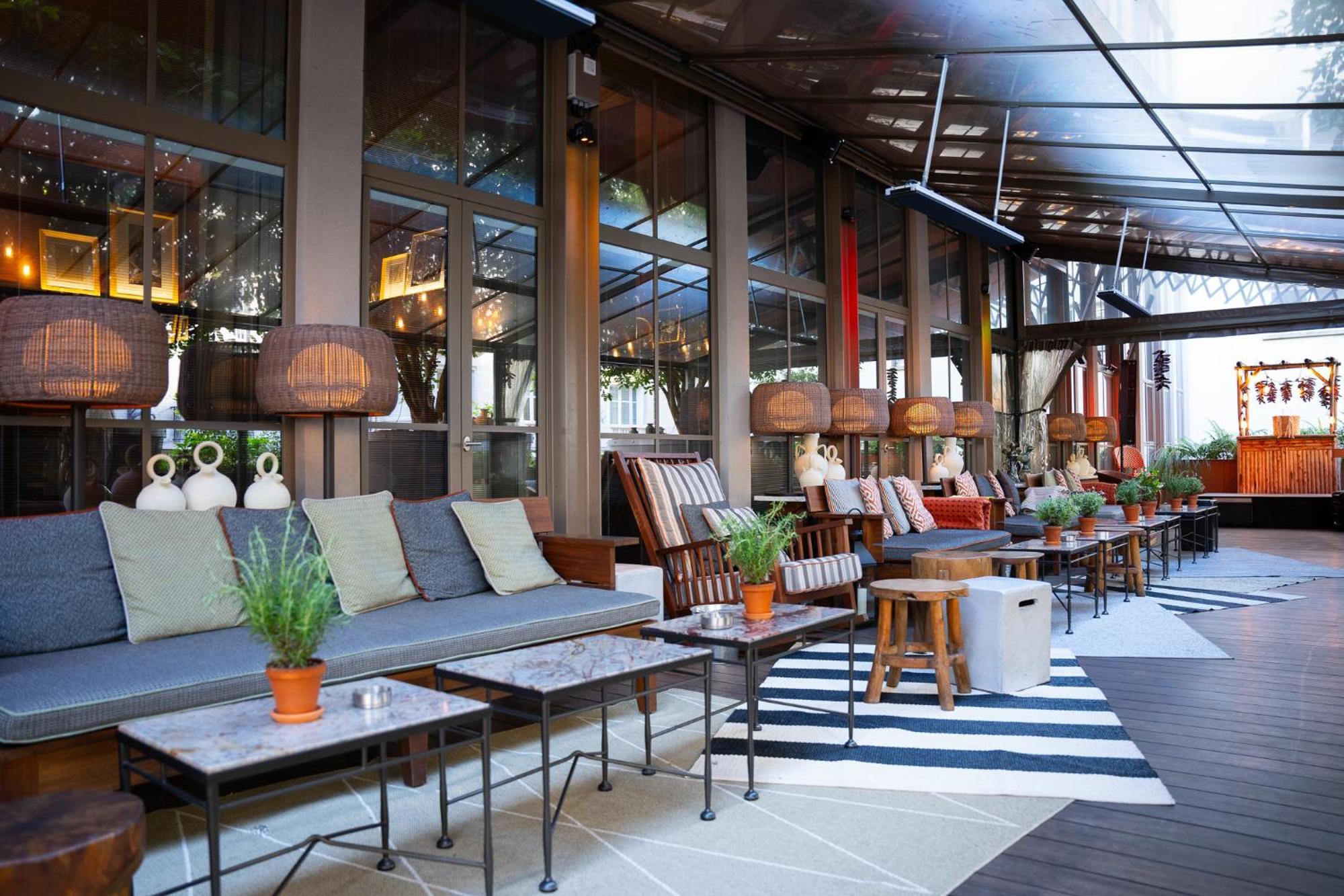 Brach Hotel