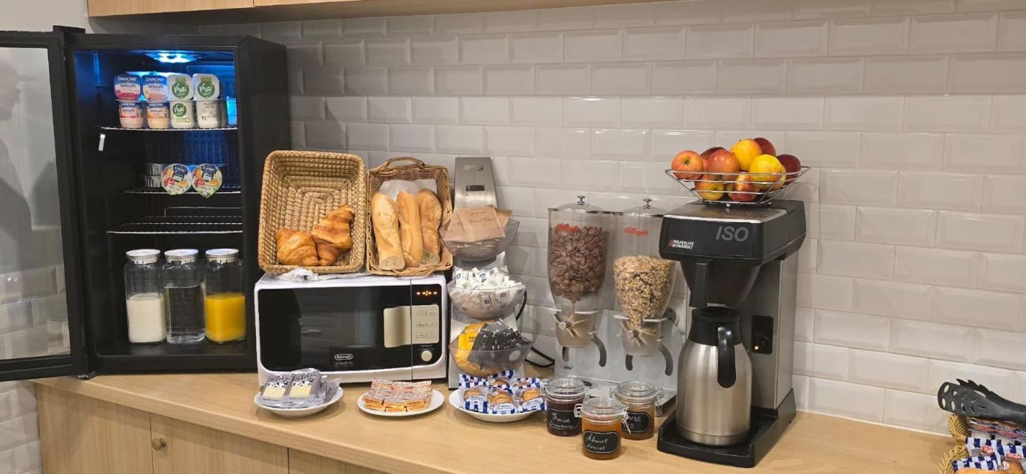 Hipotel Voltaire Bastille Hotel 3*