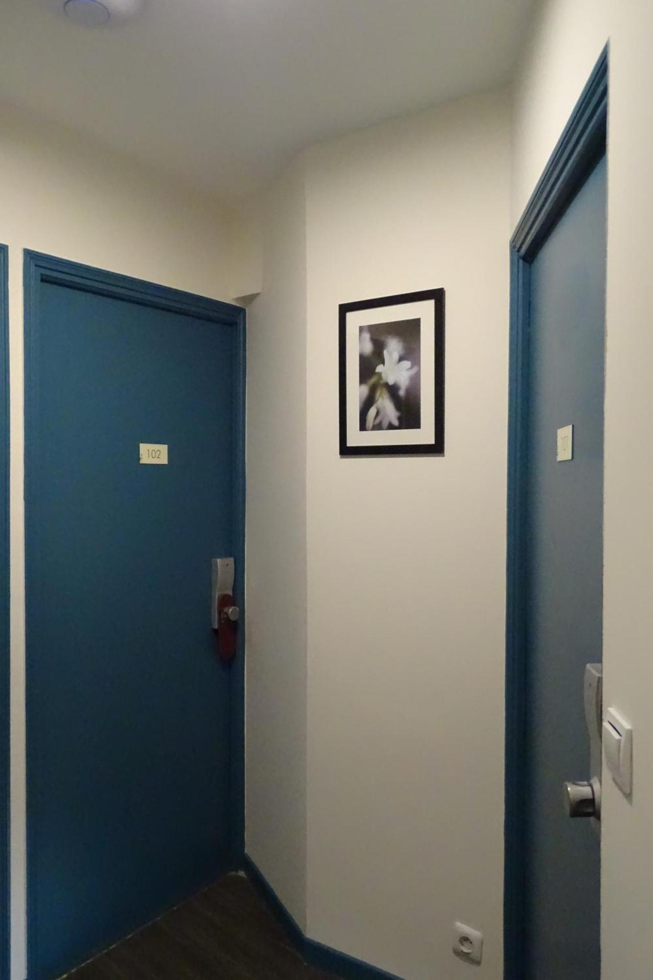 Hipotel Voltaire Bastille Hotel