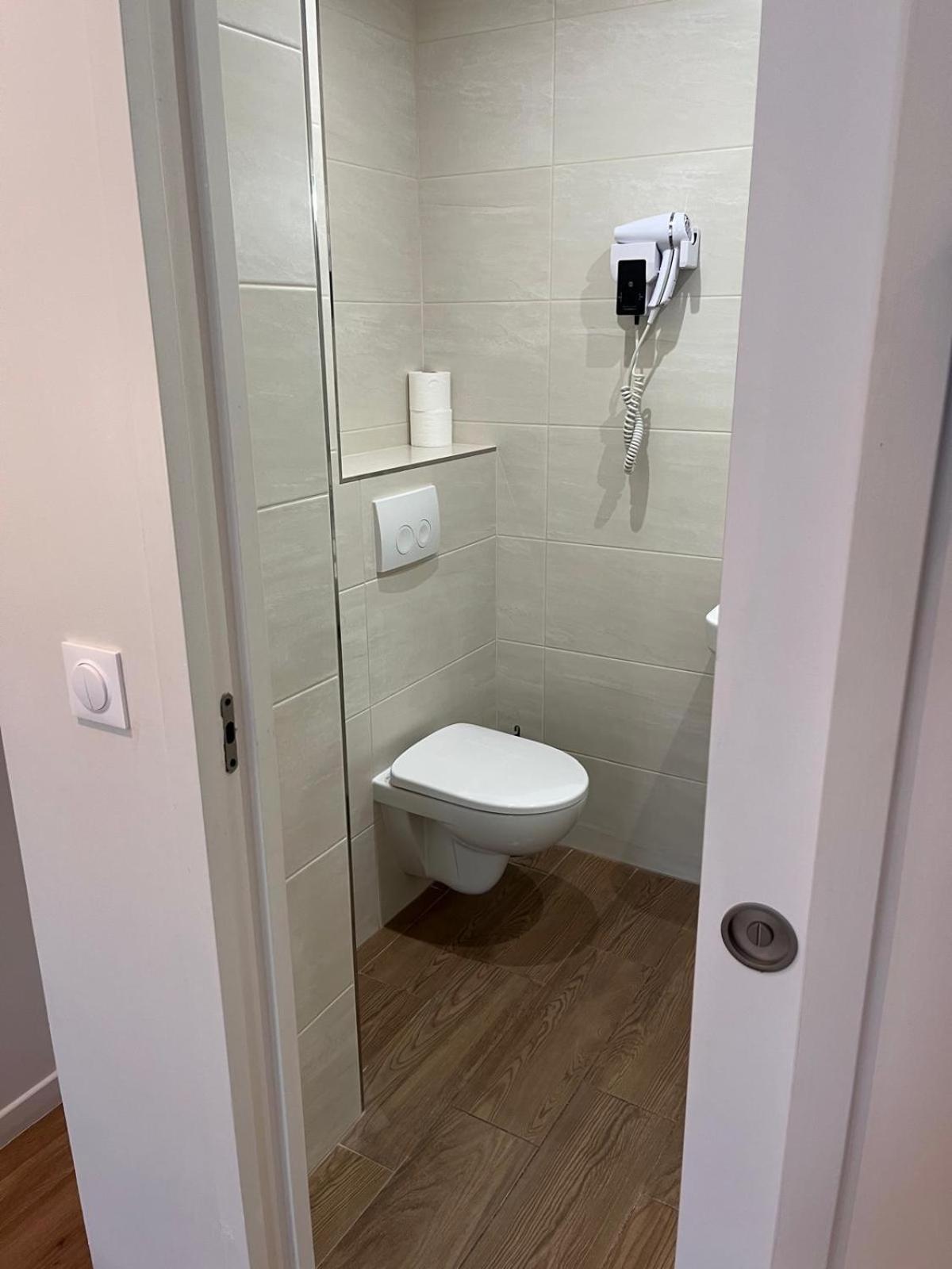 Hipotel Voltaire Bastille Paris