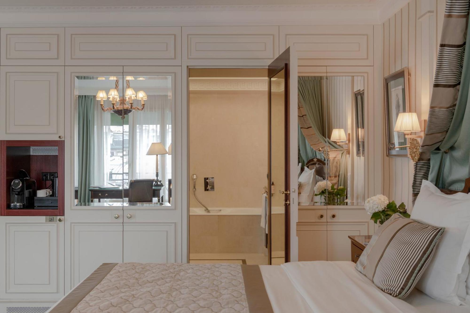 Napoleon Hotel Paris