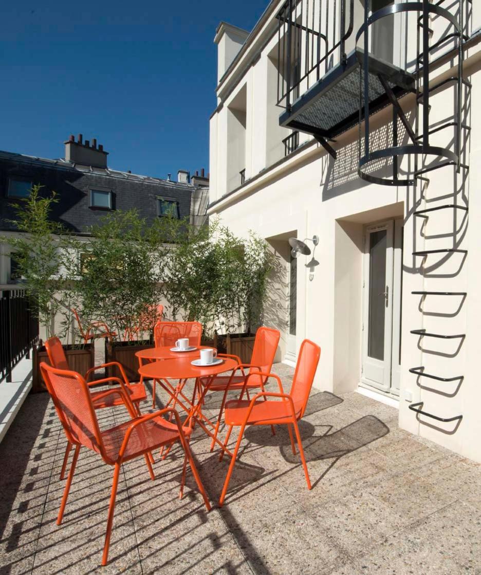 Helzear Champs-elysees 4*