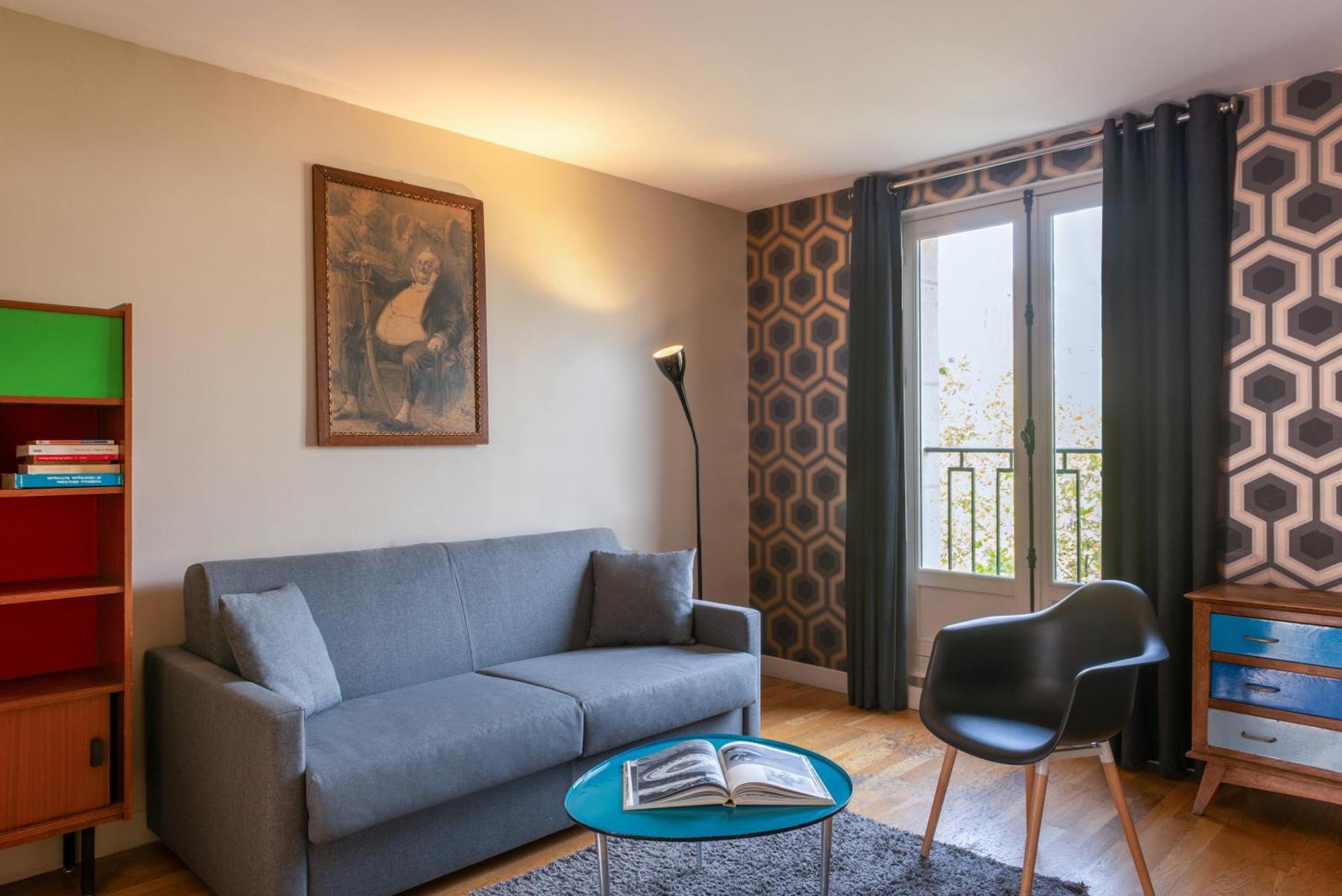 Helzear Champs-elysees 4*
