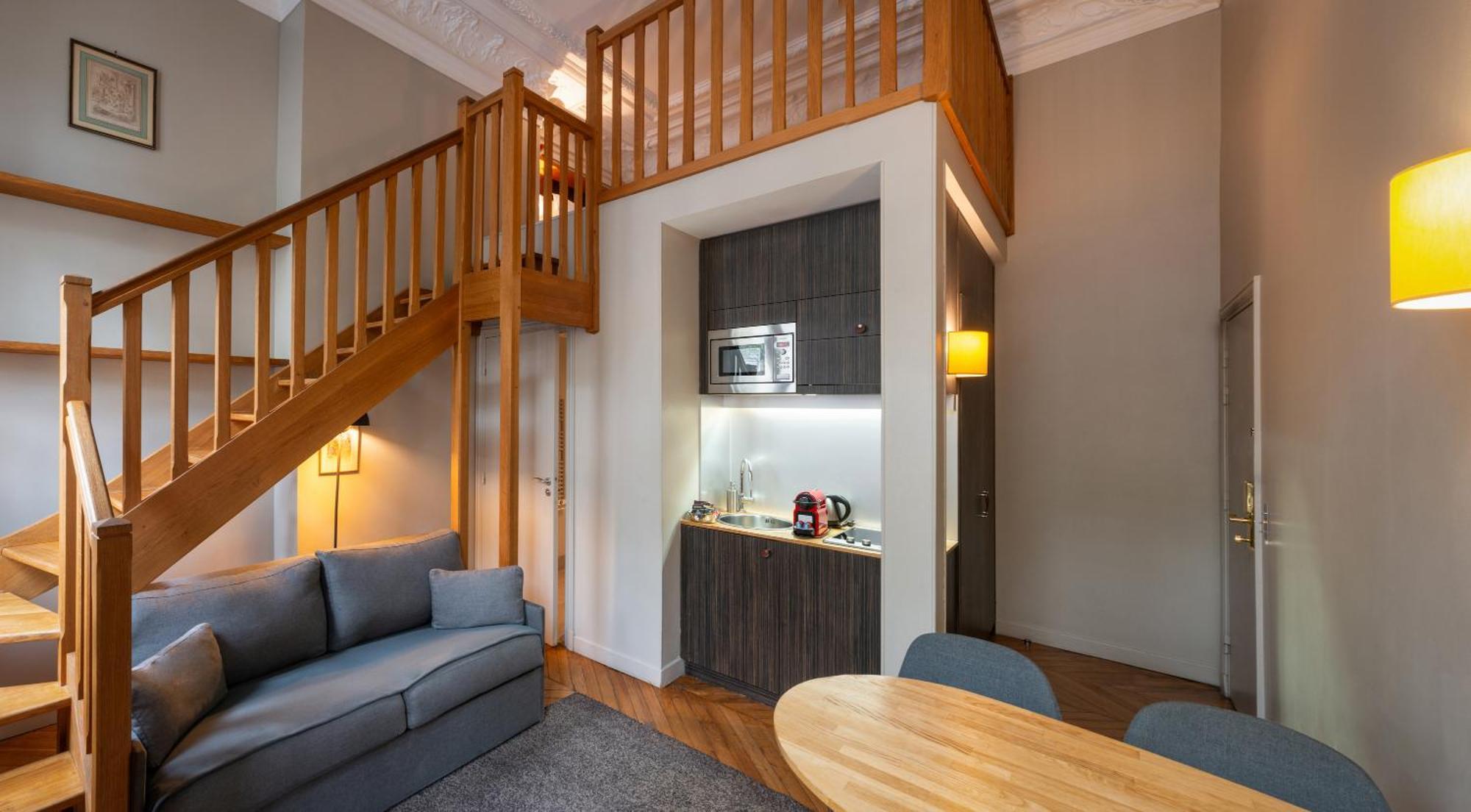 Hotel Helzear Champs-elysees 4*