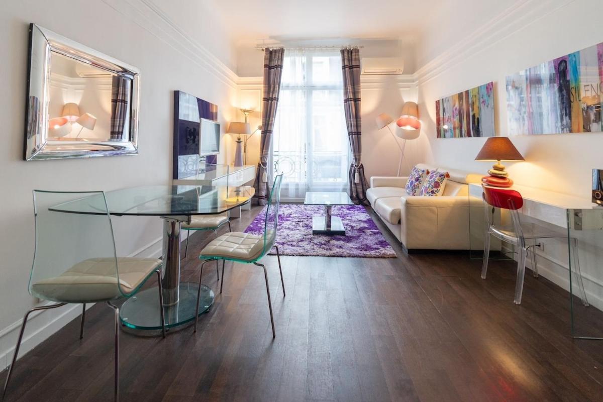 Apartment Champs Elysees