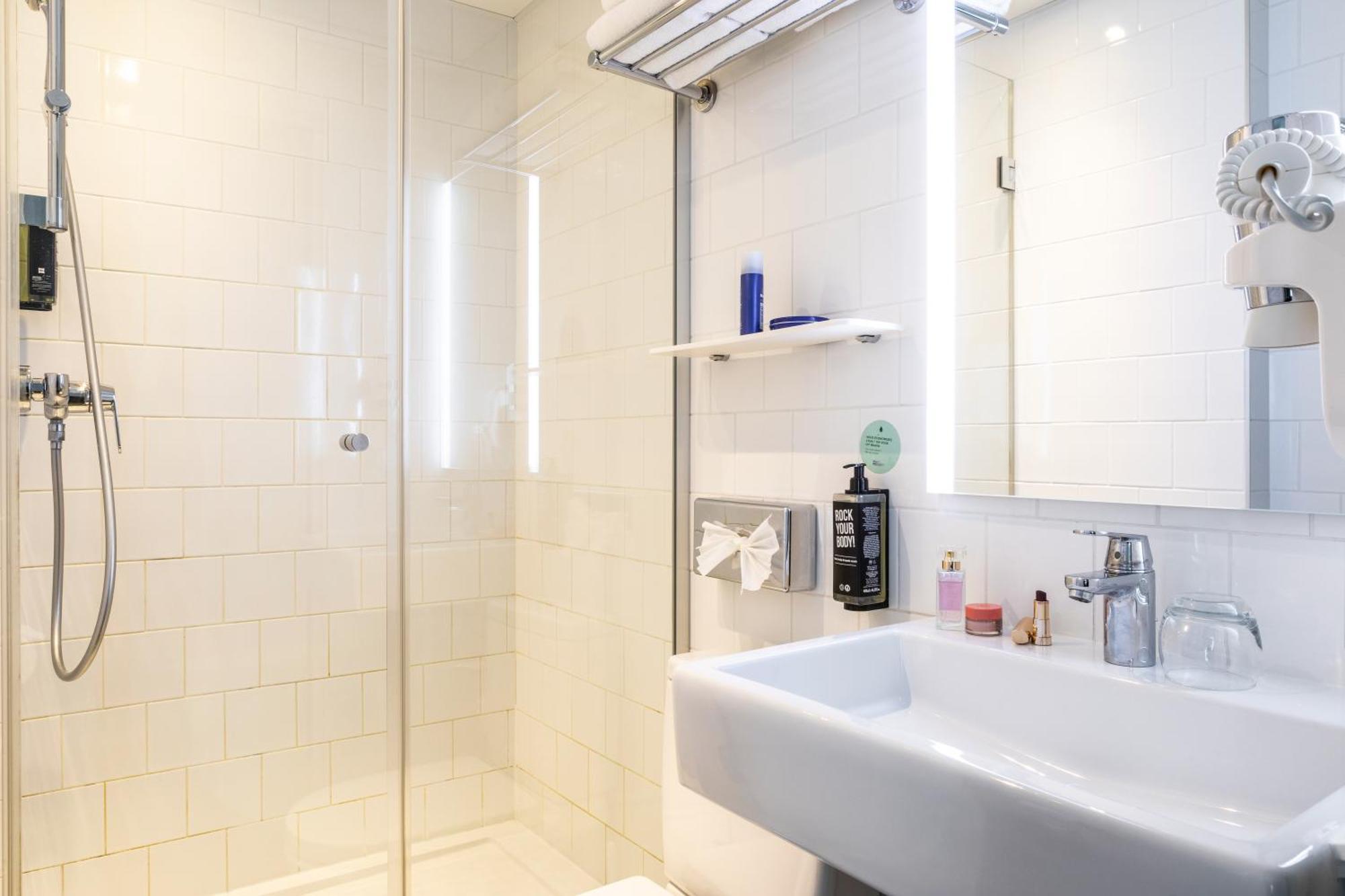 Ibis Styles 15 Lecourbe Paris