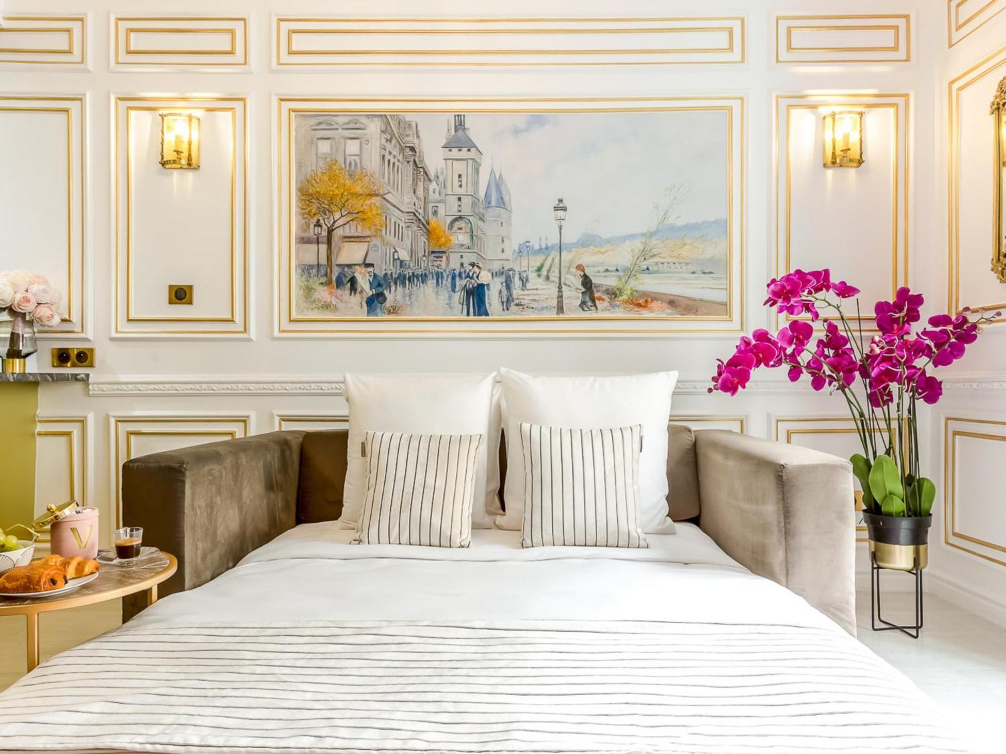 Luxury 2 Bedroom - Eiffel Tower Paris