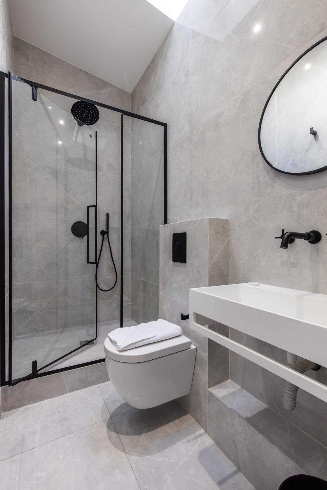 Cmg - Maison 3br 8p Montmartre 15