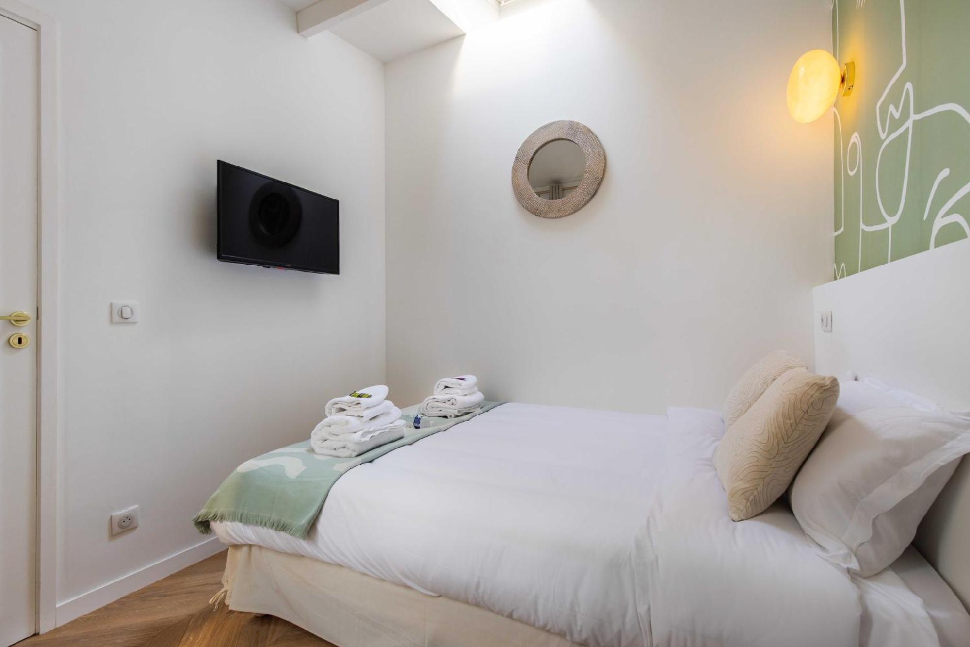 Cmg - Maison 3br 8p Montmartre 15 Appartement