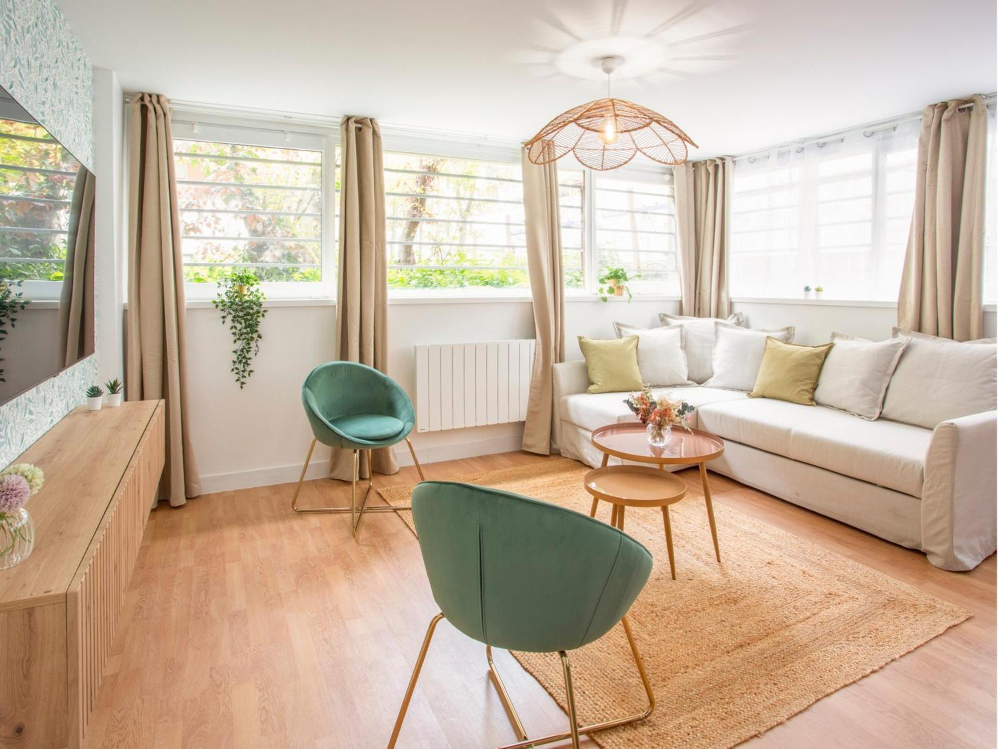 Merveil - Family - Marais - Pelee Apartment