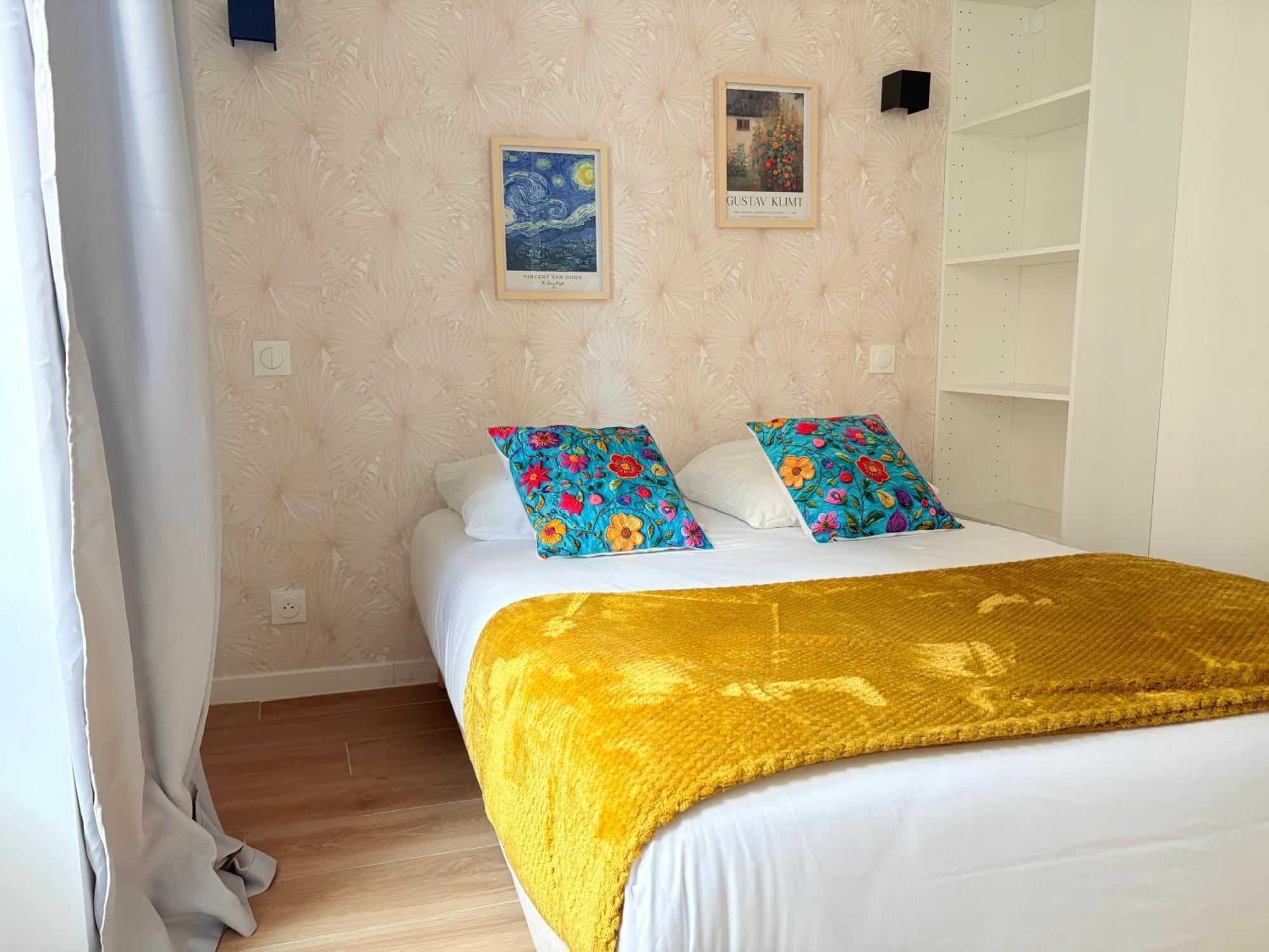 Moret Art Flats Trendy East Aparthotel *