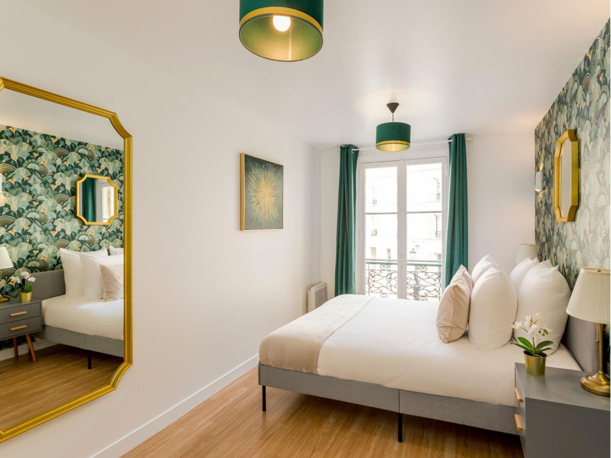 Merveil Family - Champs Elysees - Roosevelt Apartment *