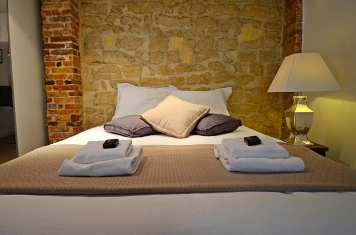 Short Group Temple Serviced Appartement