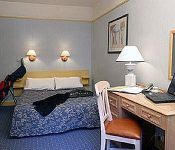 Little Regina Hotel