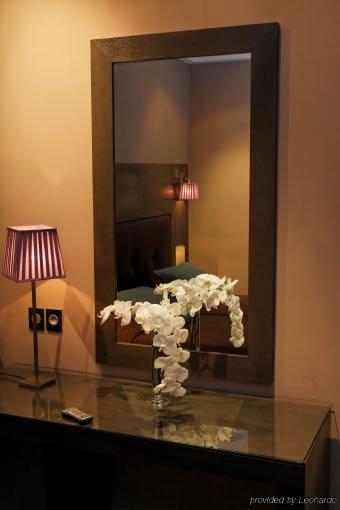 Elysees Hotel 3*