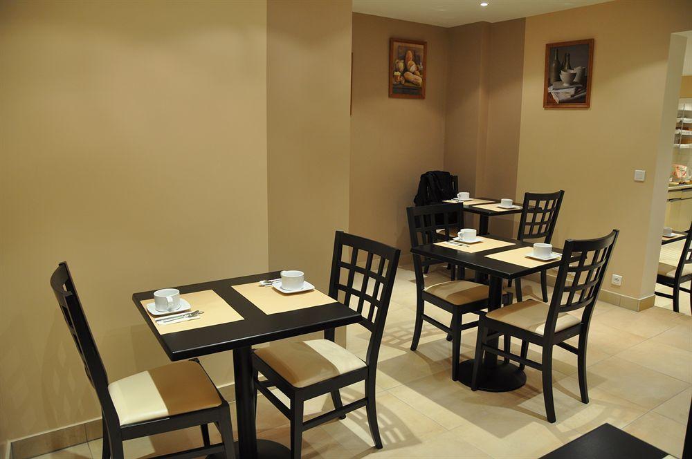 Perpetual Elysee Montaigne Hotel