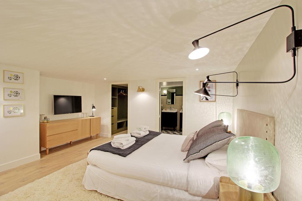 Pick A Flat's In Etienne Marcel - Rue Du Jour Apartment Paris