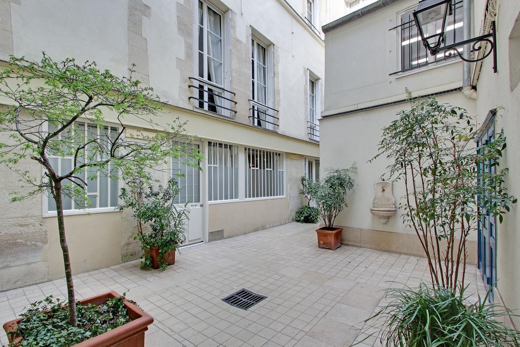 Pick A Flat's In Etienne Marcel - Rue Du Jour Apartment Paris