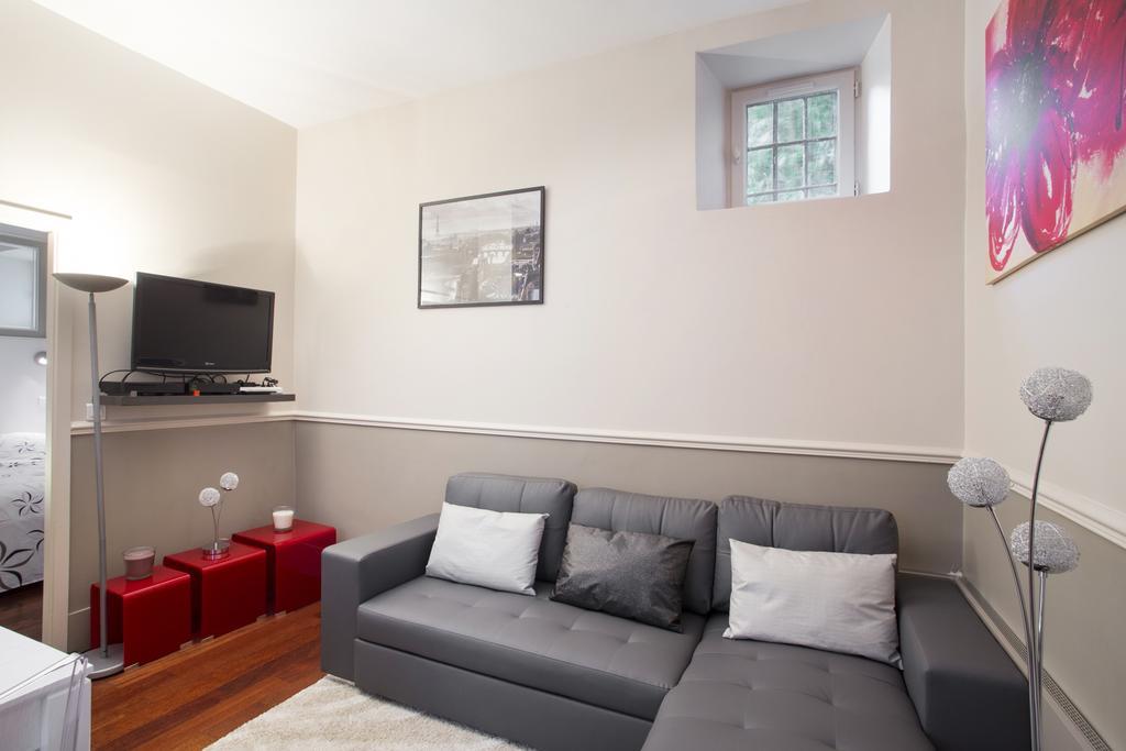 Rosiers Apartment Paris
