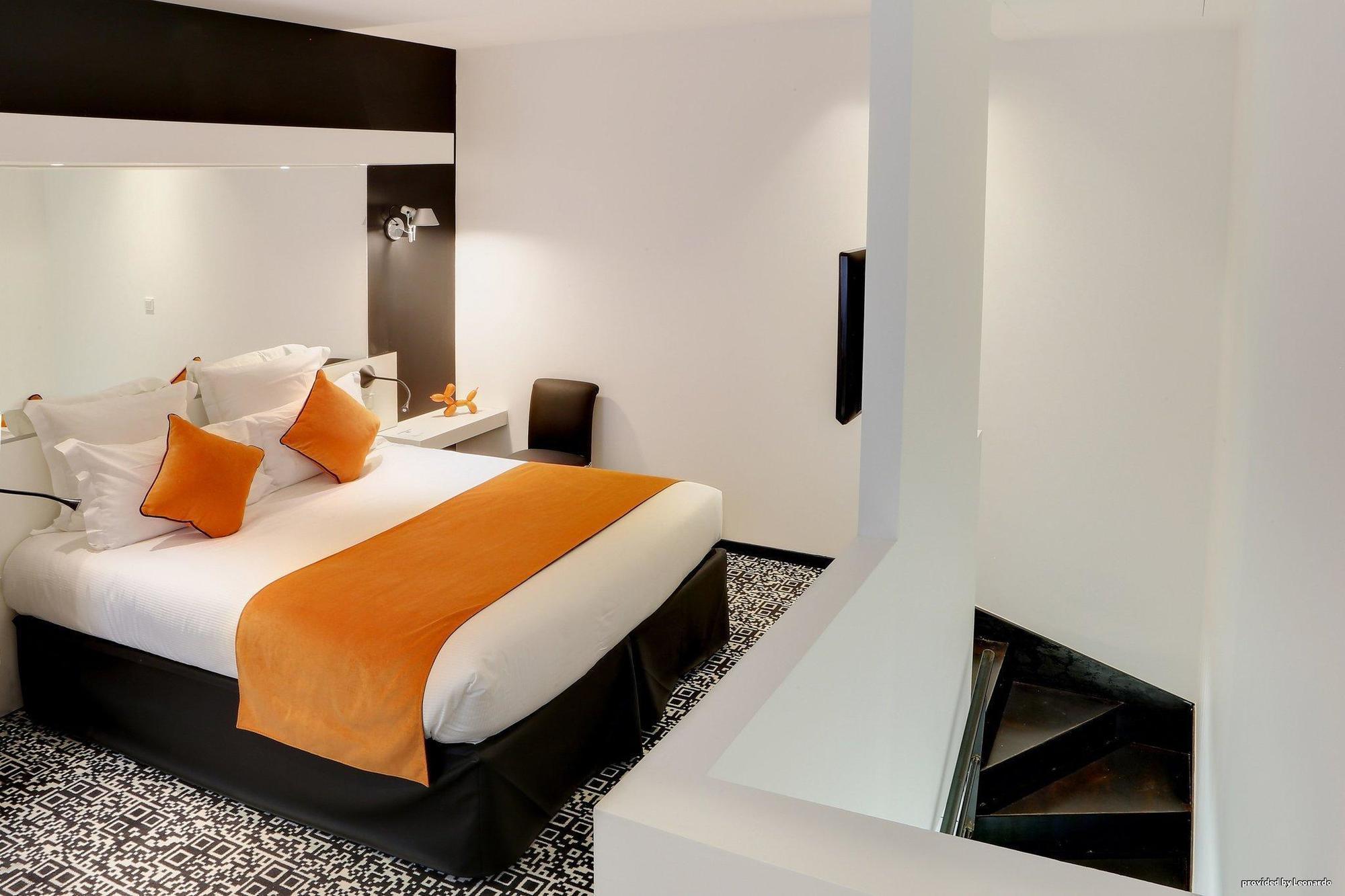 Hotel Western Premier Faubourg 88 4*