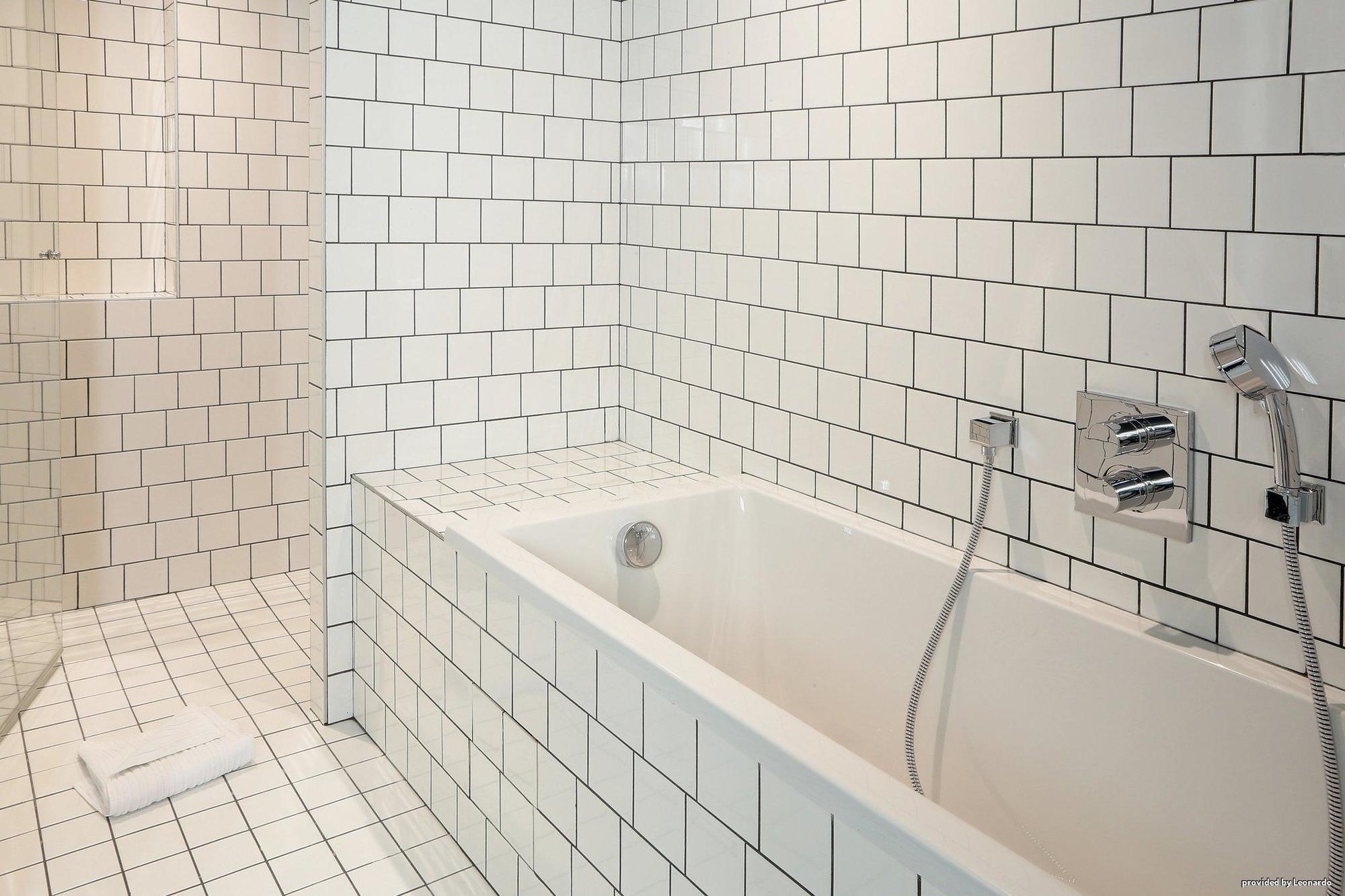 Western Premier Faubourg 88 Paris