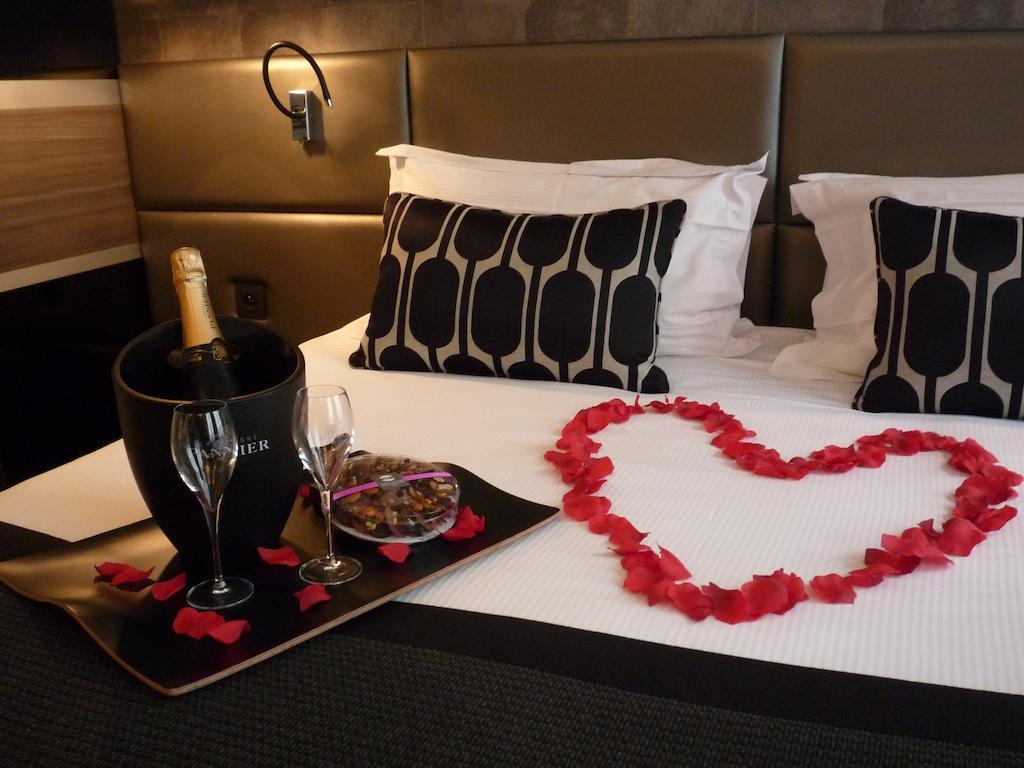 Le Grey Hotel