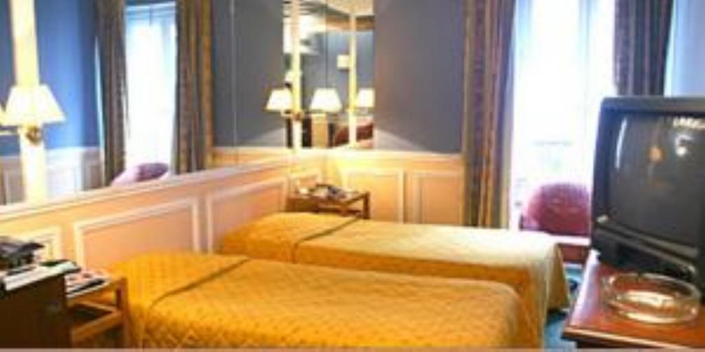 Hotel Perpetual Elysee Montaigne 4*
