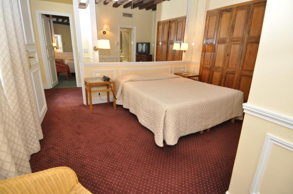 Hotel Perpetual Elysee Montaigne Paris