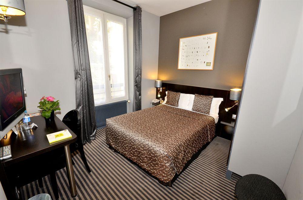 Hotel Logis Jardin De Villiers 3*