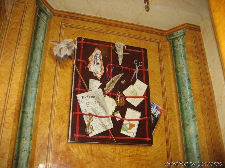 Duc De St-simon 4* Paris
