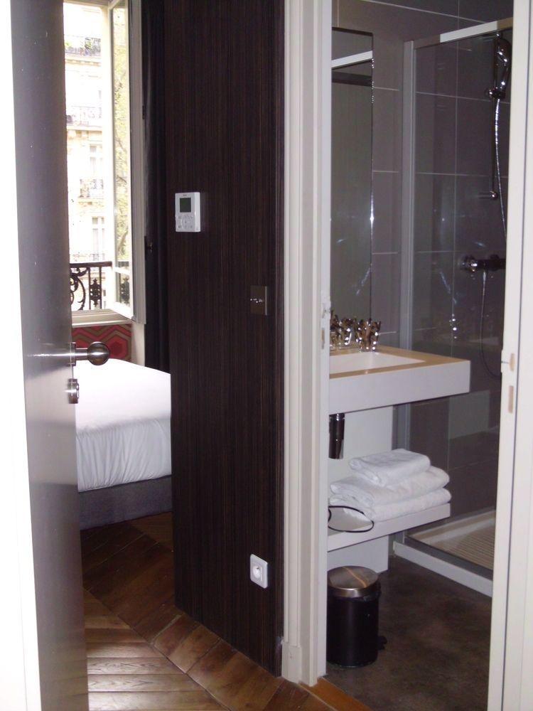 Helzear Champs-elysees Hotel Paris