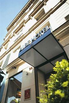Albe Saint Michel Hotel 3*