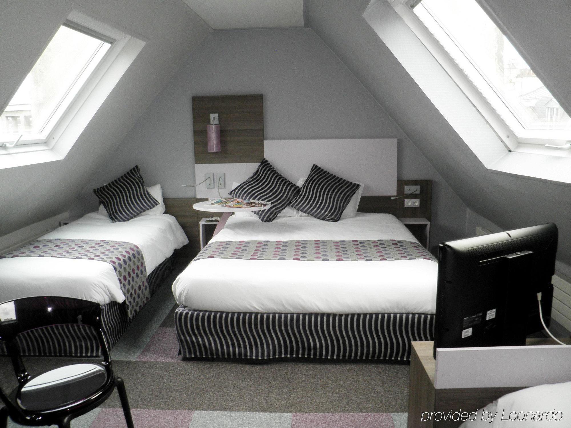 Comfort Nation Père Lachaise Hotel Paris
