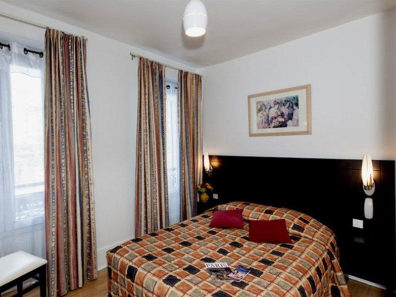 Amiot Hotel 2*