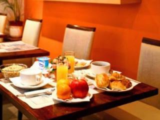 Hotel Du Lion D'or Louvre 3*