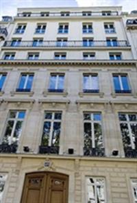 Helzear Champs-elysees Paris