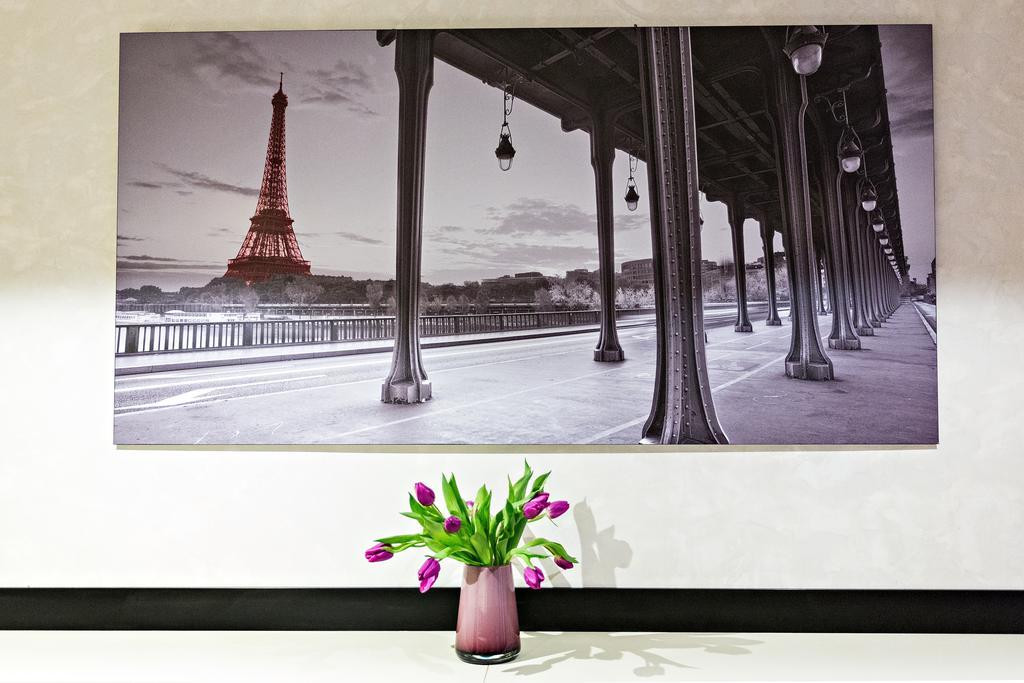 Modern Hotel