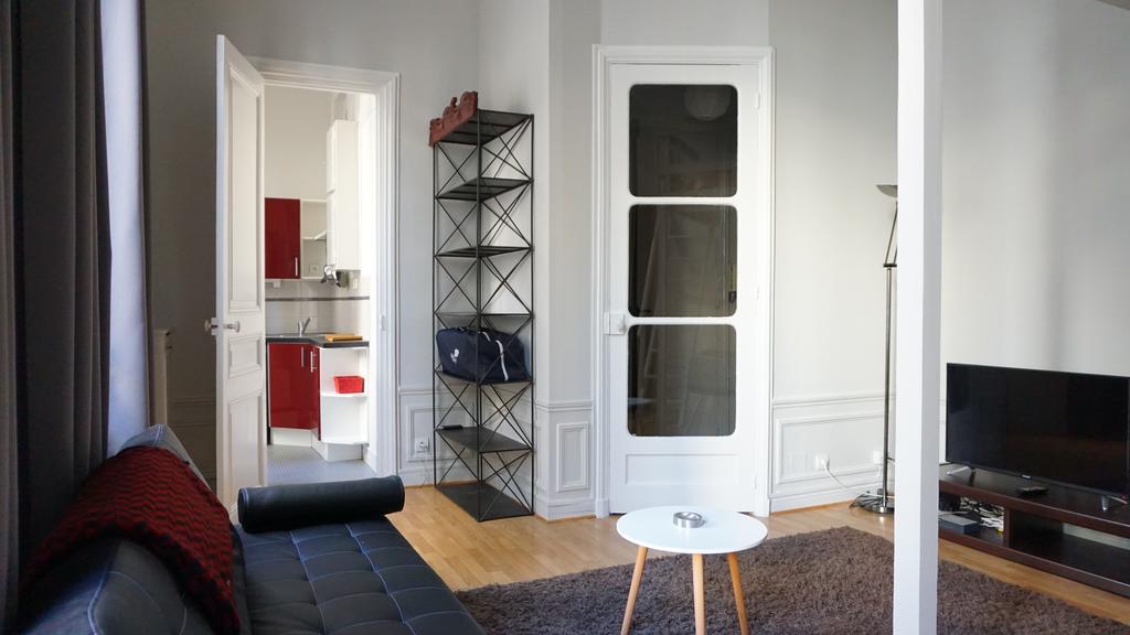 Rue Paul Valery 16 Apartment