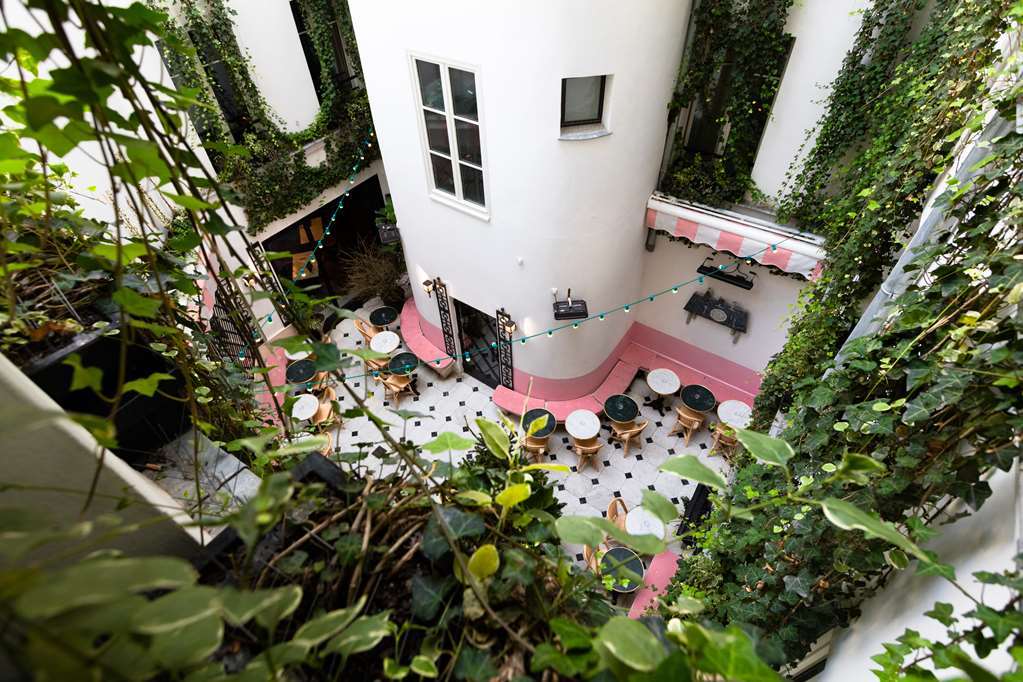 Grand Amour Hotel Paris
