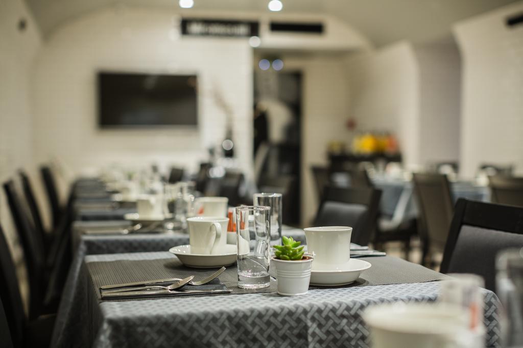Park Lane Hotel 4*