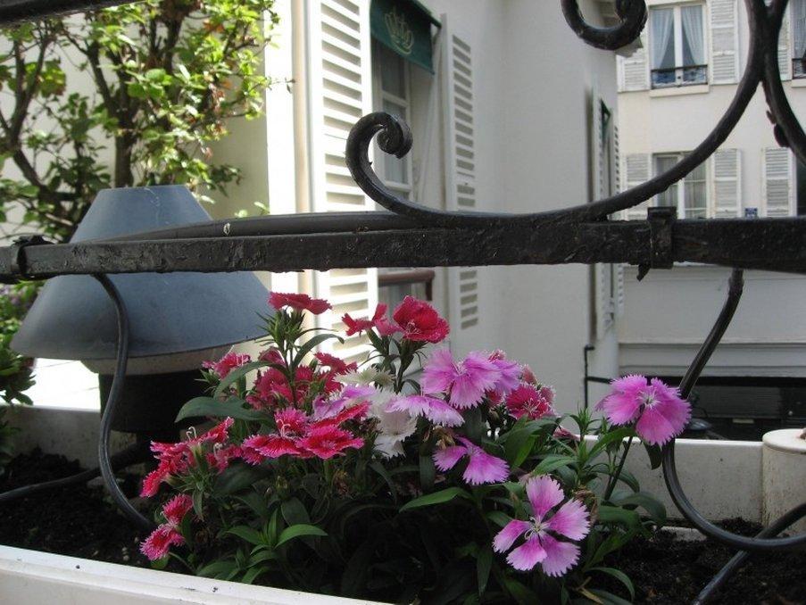 Hotel Duc De St-simon 4*