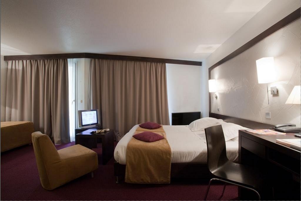 Hotel Quality Hotel&suites Bercy Bibliothèque By Happyculture Paris