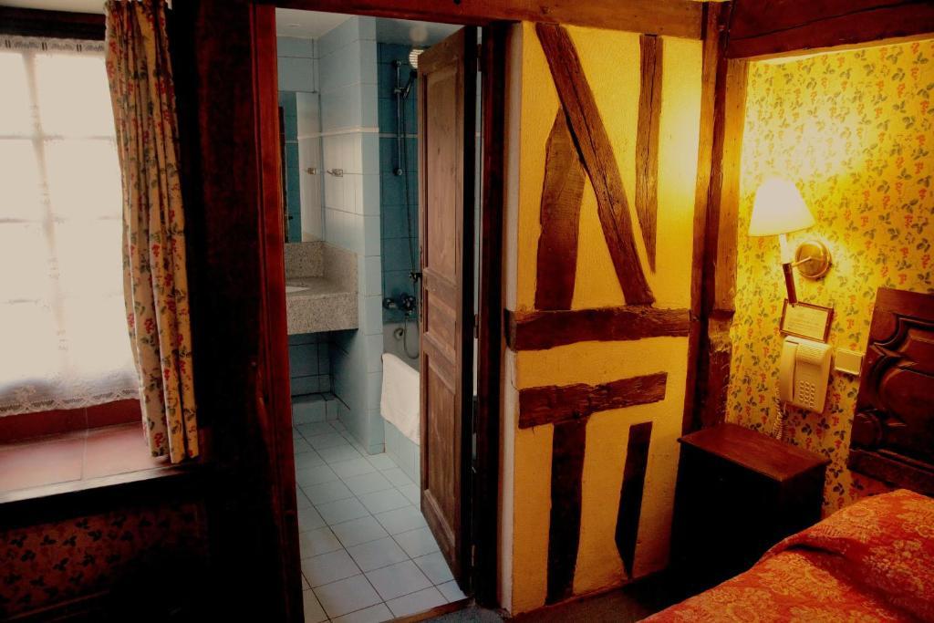 Du Lys Hotel Paris