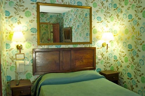 Du Lys 3* Paris